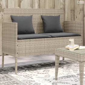 Világosszürke polyrattan kerti pad párnákkal
