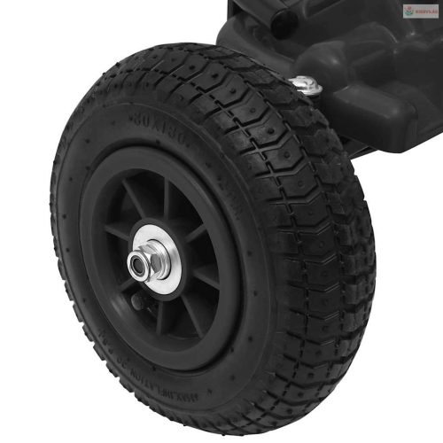 Fekete pedálos gokart pneumatikus gumikkal