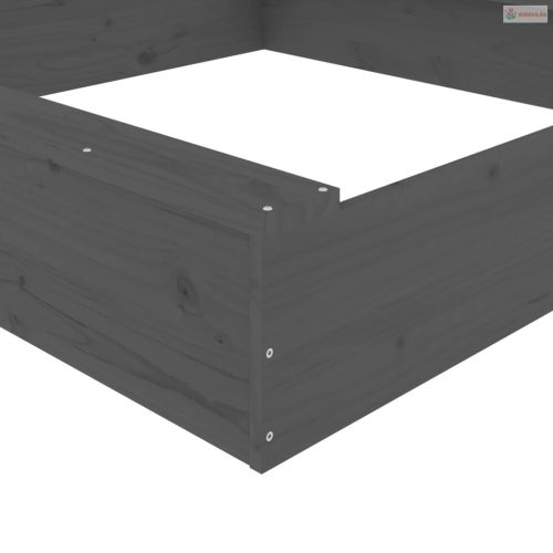 Szürke négyszög alakú tömör fenyőfa homokozó ülésekkel