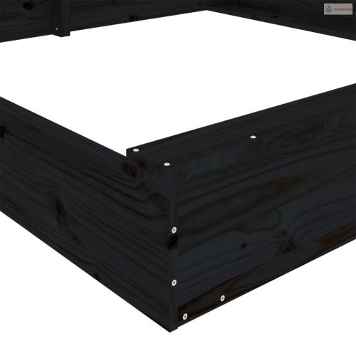 Fekete négyszögű tömör fenyőfa homokozó ülésekkel