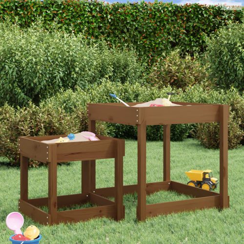 2 db mézbarna tömör fenyőfa homokozó asztal