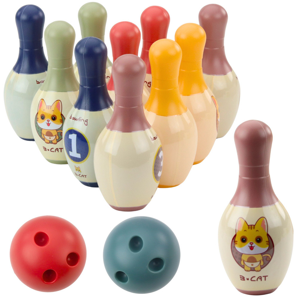Cicás bowlingkészlet 10 bábuval és 2 labdával