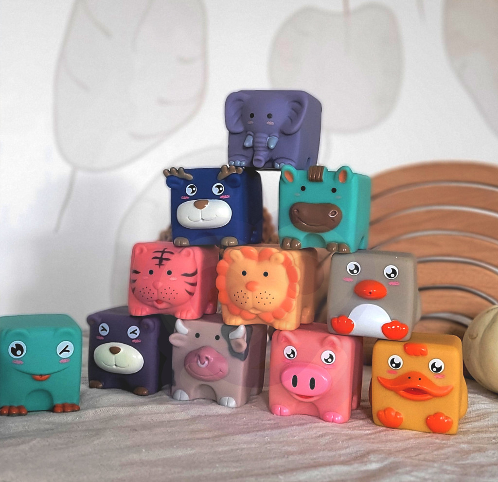 Woopie Baby puha érzékelő építőkockák állatokkal, 12 db