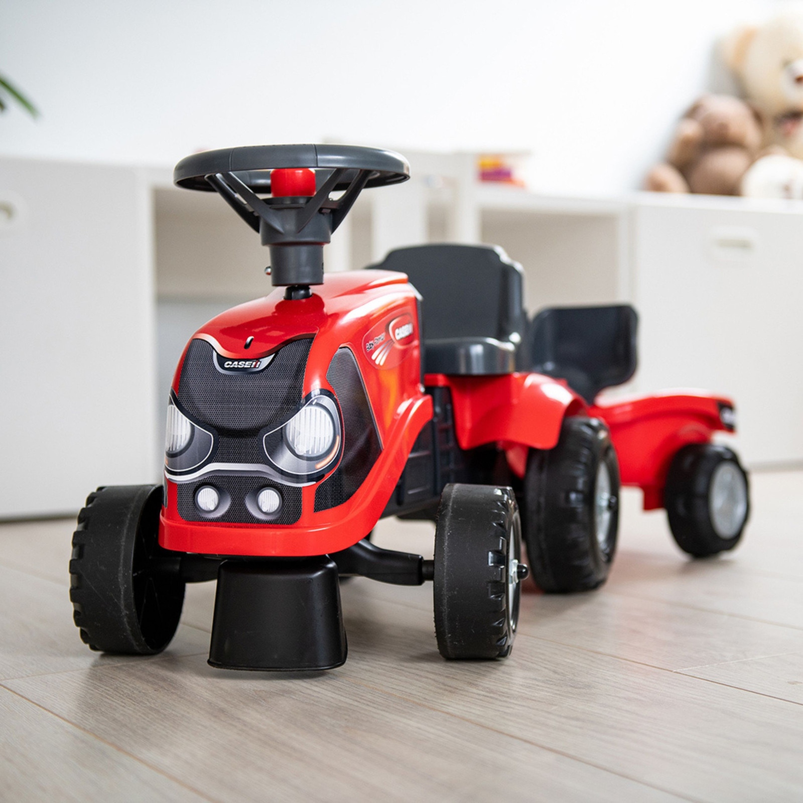 FALK Baby Case IH piros bébitraktor utánfutóval, 12 hó+