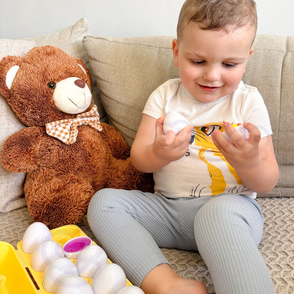 WOOPIE Montessori tojás kirakó formák és színek párosításához, 12 db