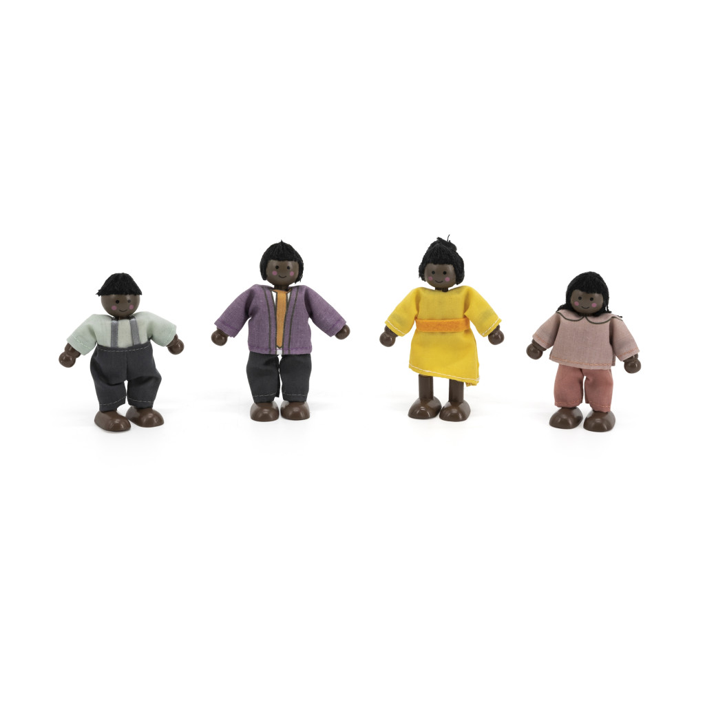 VIGA fa babacsalád textilruhával, 4 figura, sötét bőr