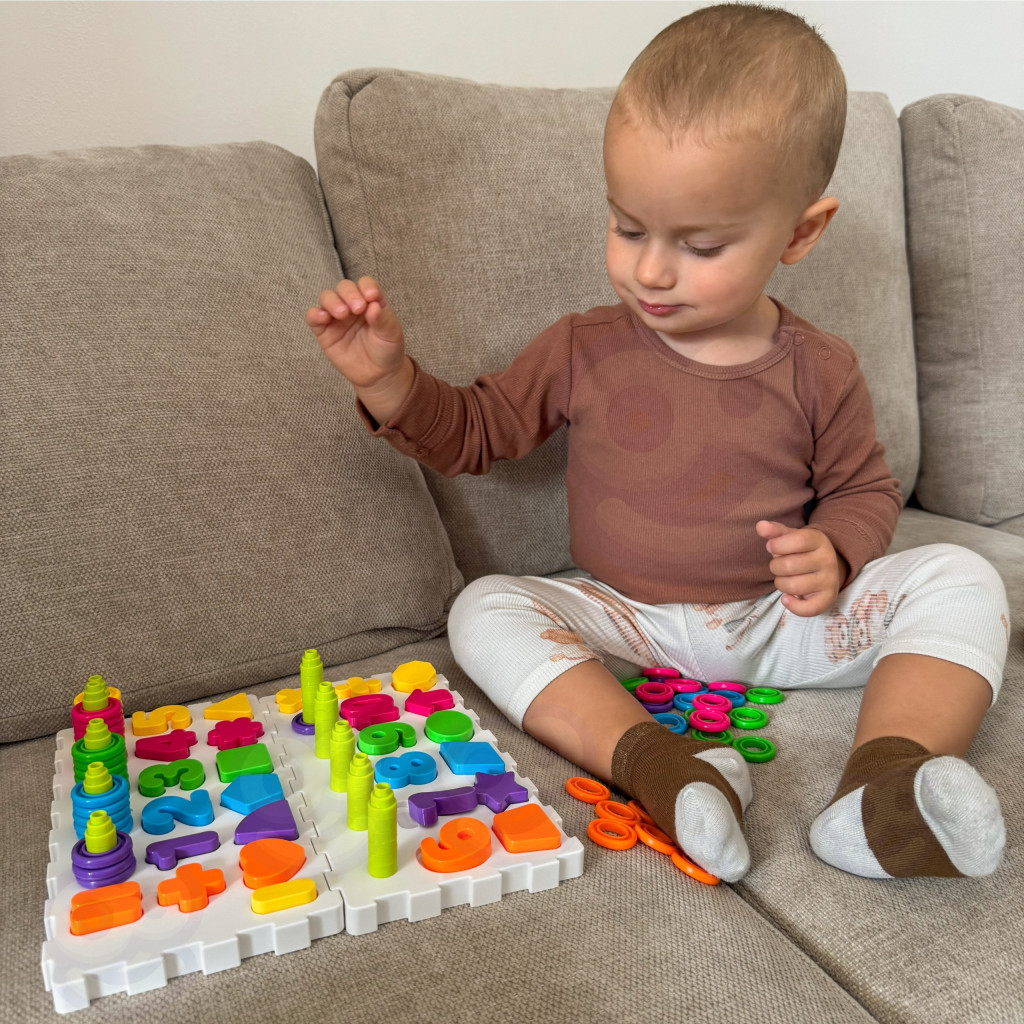 WOOPIE Montessori fejlesztő kirakó számokkal és formákkal, 139 db