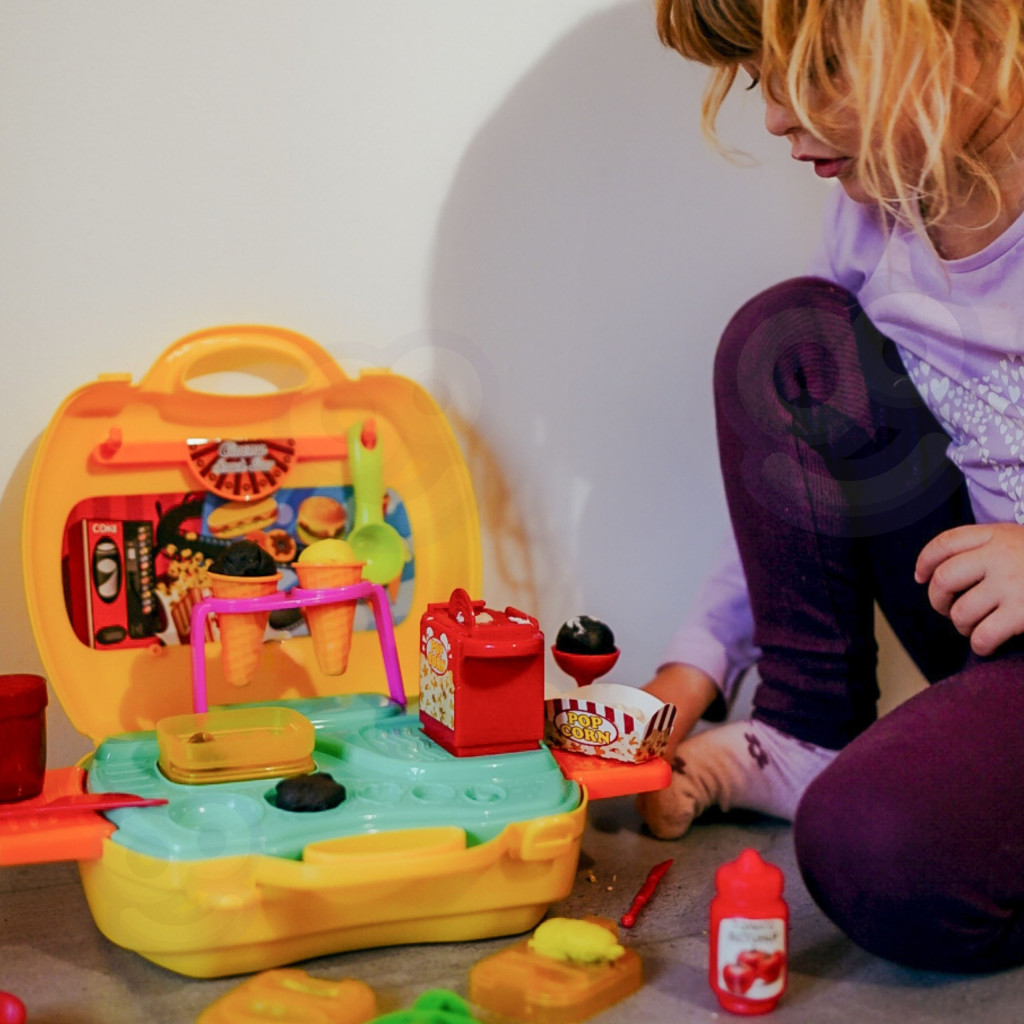 WOOPIE Play-Doh nassolnivaló-készítő gyurmakészlet