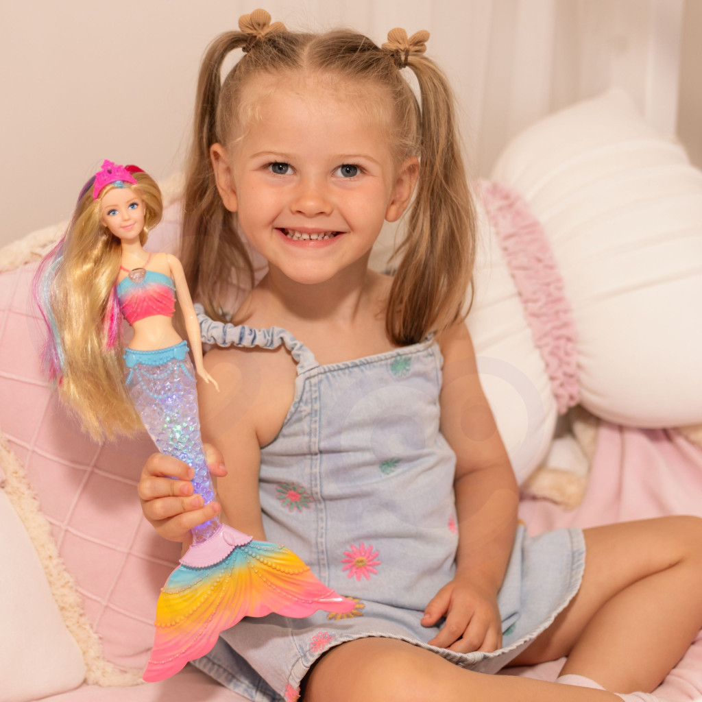 WOOPIE Gina Magic zenélő, világító szivárványos sellőbaba