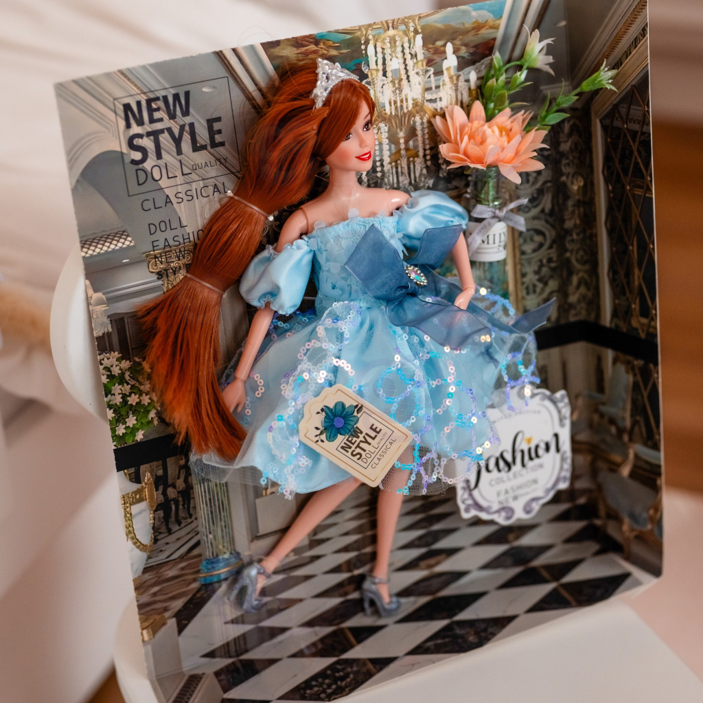 WOOPIE Royal Emi baba kék tüllruhában, 32 cm