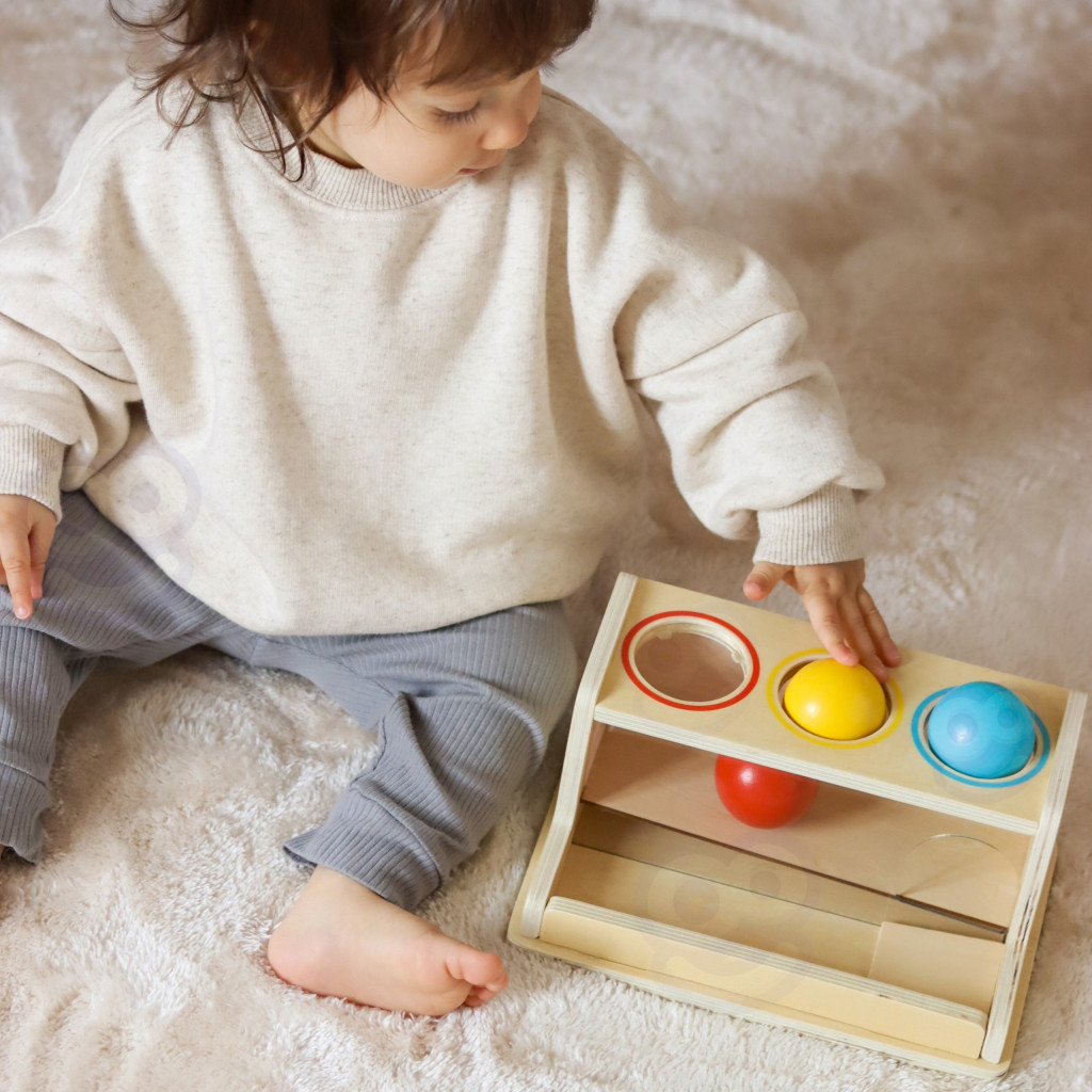 WOOPIE GREEN Montessori fejlesztődoboz 5 az 1-ben, 11–12 hónapos kortól, FSC
