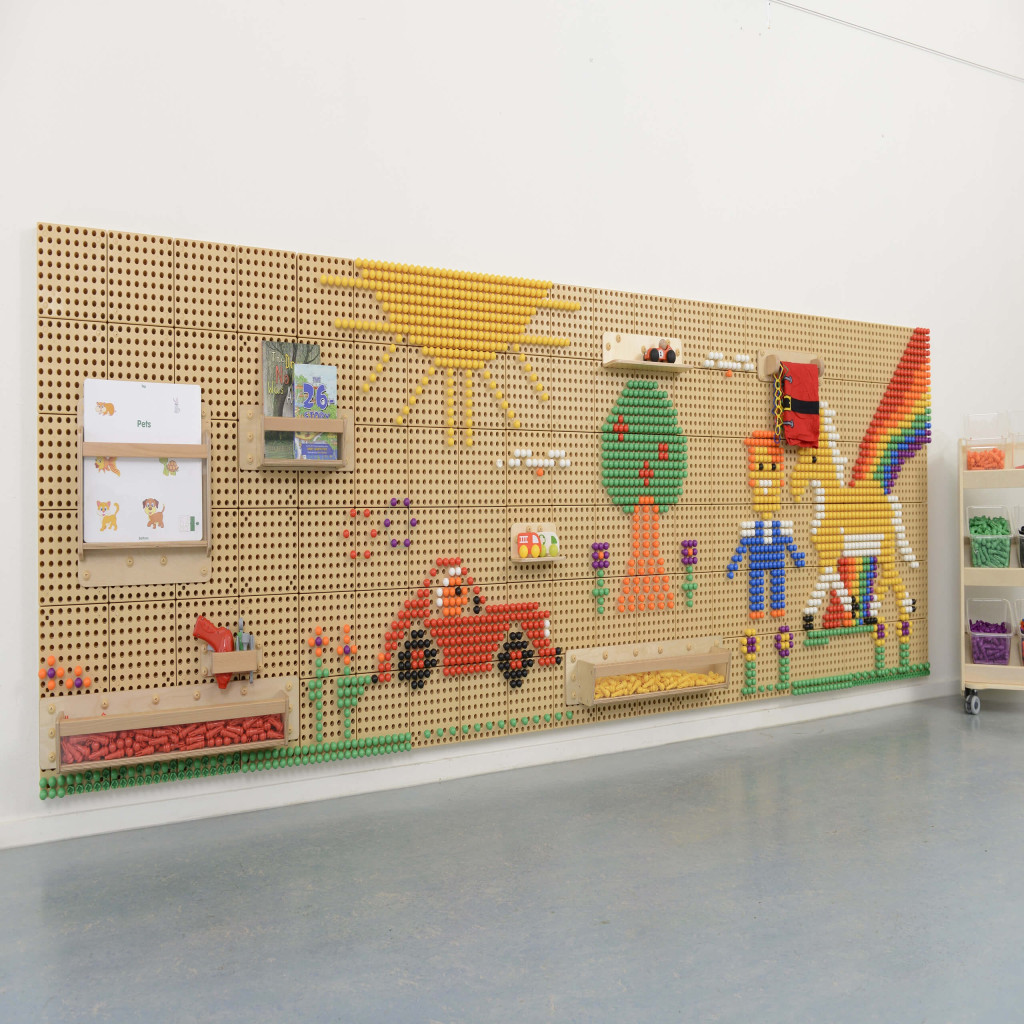 MASTERKIDZ STEM kreatív tudományos falpanel + rögzítőpanel, 120 × 80 cm