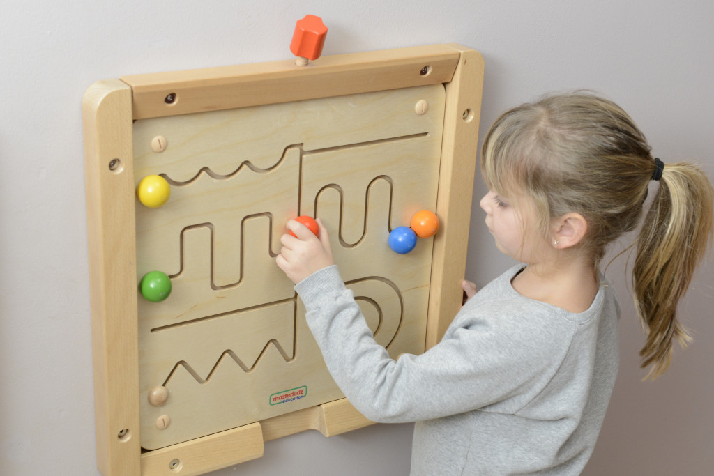 MASTERKIDZ Montessori labirintus oktatótábla